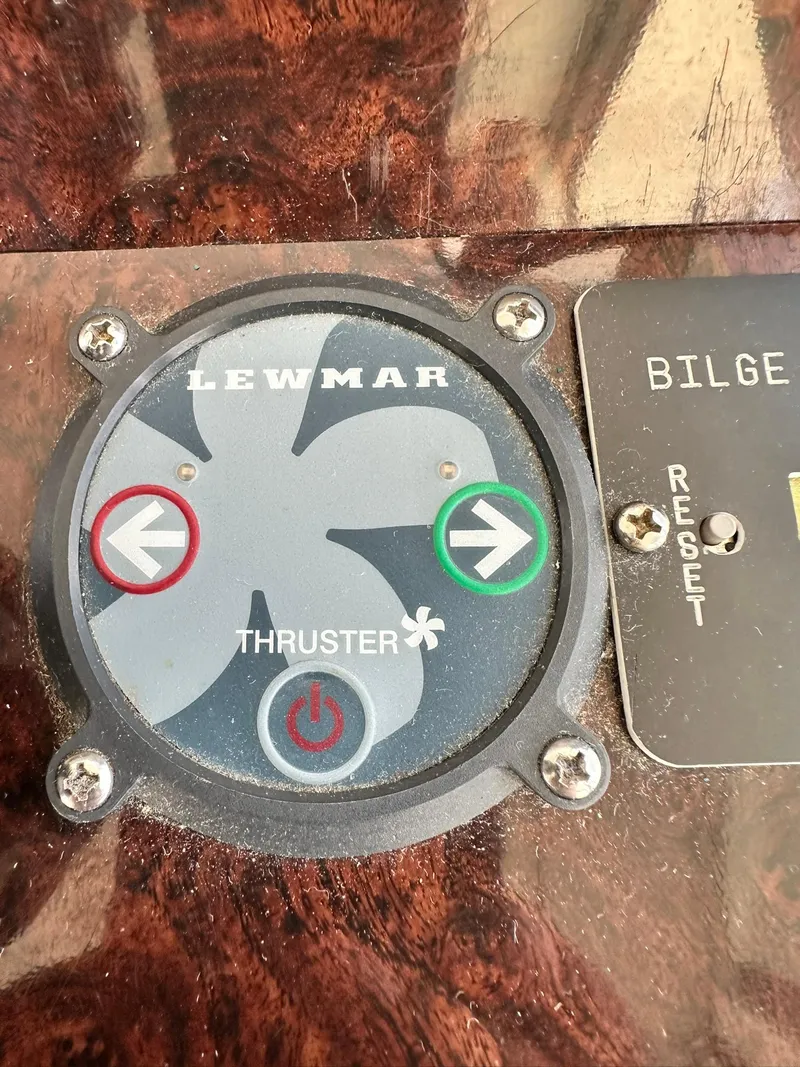 Slide: The Image of Beneteau Swift Trawler 42 2005 - 89