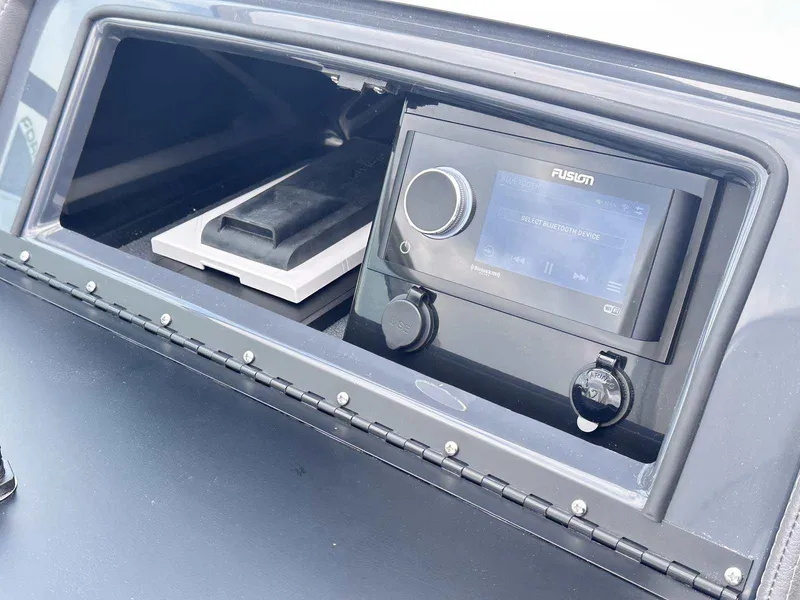 Slide: The Image of 2025 Formula 290 Bowrider dashboard with Fusion stereo system. - 22