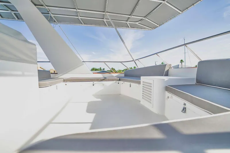 Slide: The Image of Spacious deck of 1985 Lowland 68 Neth Ships yacht under clear blue sky. - 36