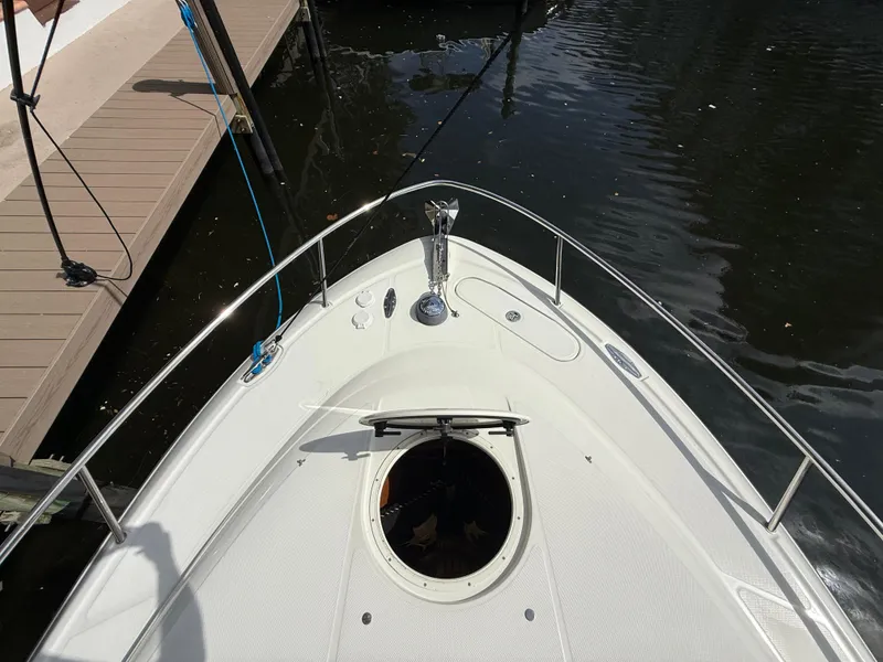 Slide: The Image of 2008 Hydra-Sports Vector 3500 VX boat bow view at dock. - 23