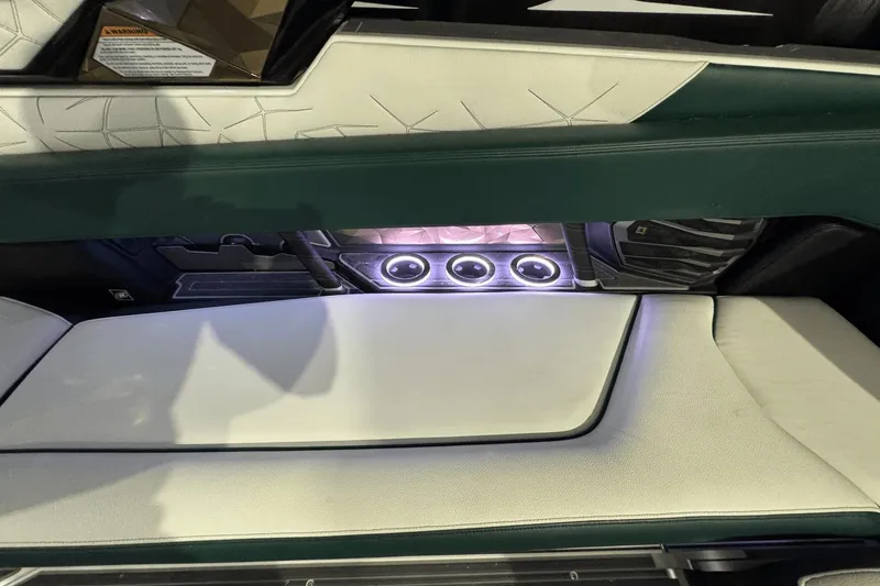 Slide: The Image of Nautique Super Air Nautique G25 Paragon 2020 - 23