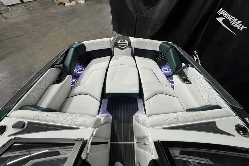 Slide: The Image of Nautique Super Air Nautique G25 Paragon 2020 - 36