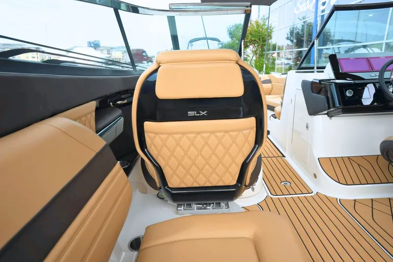 Slide: The Image of Sea Ray SLX 260 Surf 2026 - 19