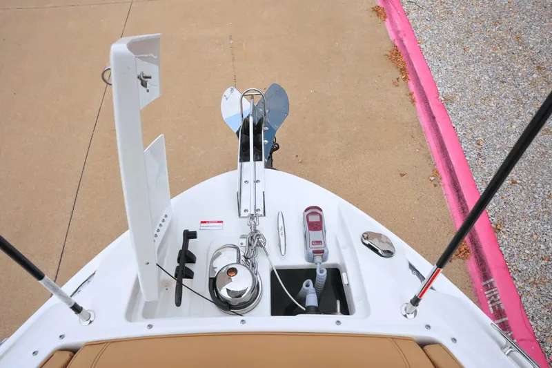 Slide: The Image of Sea Ray SLX 260 Surf 2026 - 28
