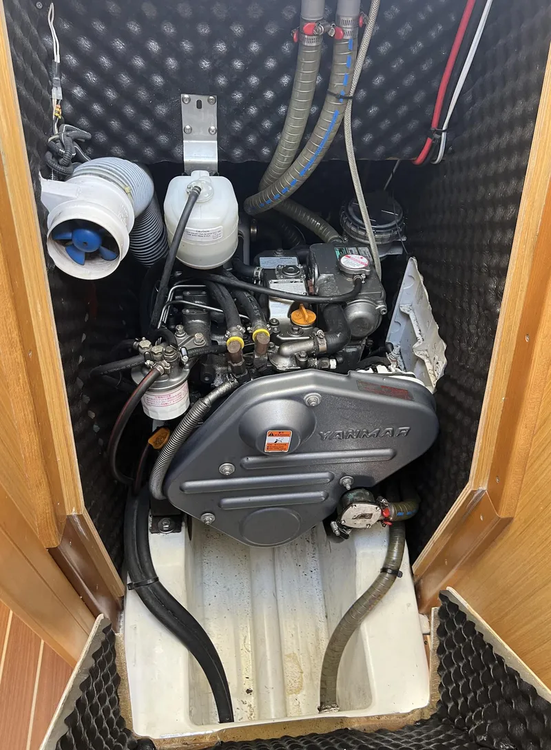 Slide: The Image of Engine compartment of 2010 Jeanneau Sun Odyssey 39i Performance sailboat. - 35