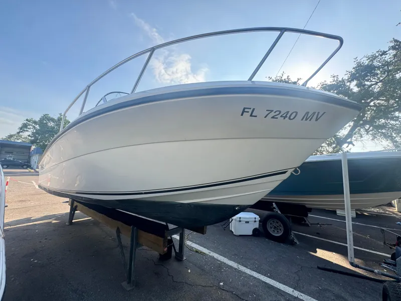 The Image of Angler 220WA 2004 - 0