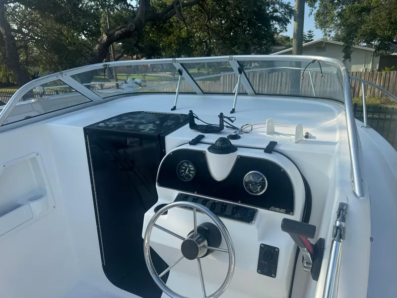 Slide: The Image of Angler 220WA 2004 - 6