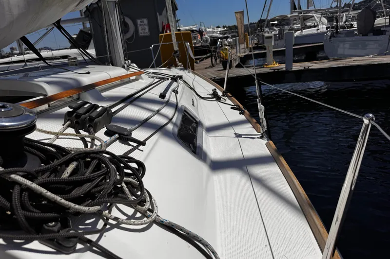 Slide: The Image of Sailboat deck view of 2014 Beneteau FIRST 25 S at marina. - 19