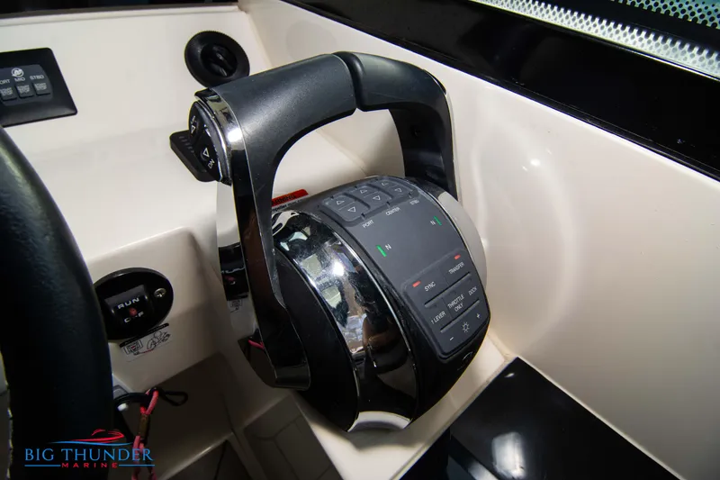 Slide: The Image of Scout 350 LXZ 2022 - 55