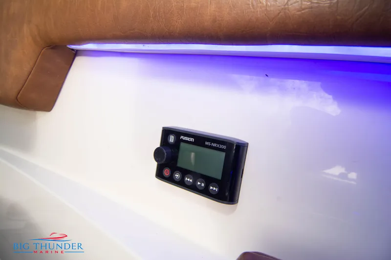 Slide: The Image of Scout 350 LXZ 2022 - 71