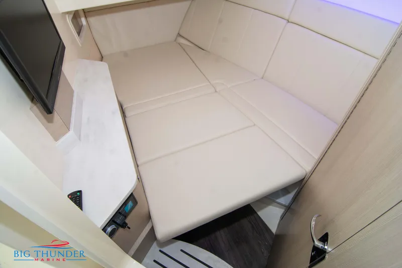 Slide: The Image of Scout 350 LXZ 2022 - 78