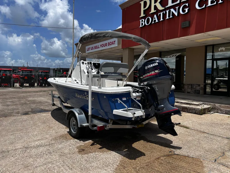 Slide: The Image of NauticStar 195XTS 2023 - 10