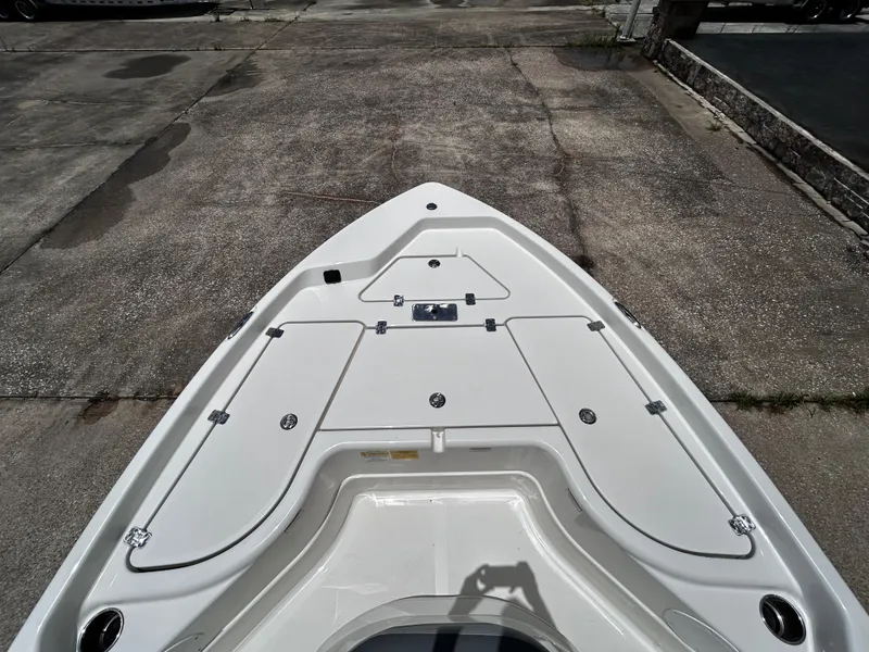 Slide: The Image of NauticStar 195XTS 2023 - 12