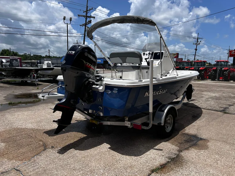 Slide: The Image of NauticStar 195XTS 2023 - 8