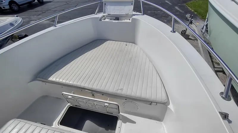 Slide: The Image of Robalo 2020 Center Console boat, 2001 model, featuring spacious bow seating area. - 8