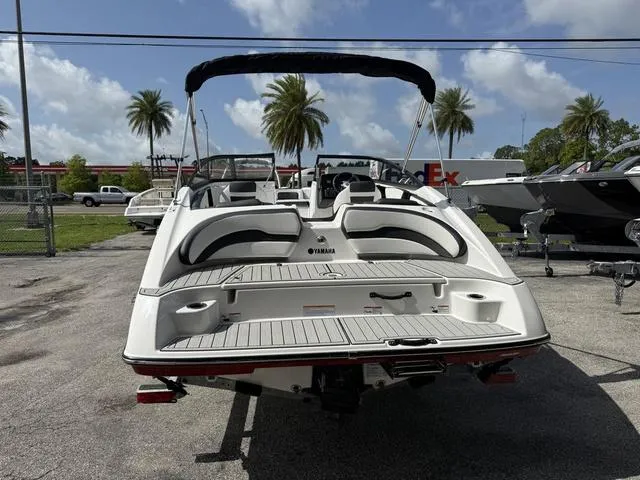 Slide: The Image of Yamaha SX195 2025 - 11