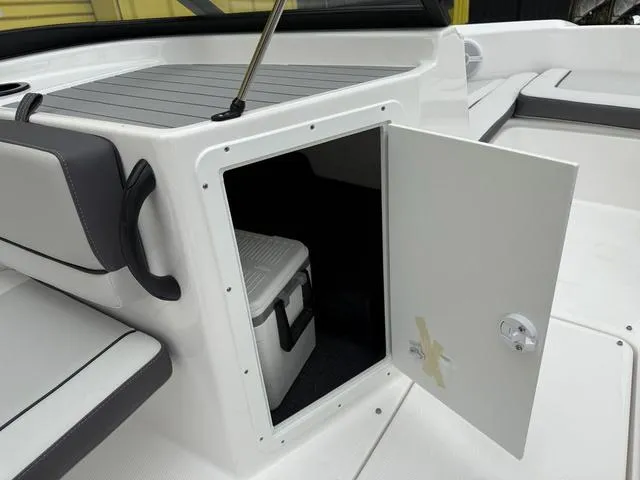 Slide: The Image of Yamaha AR190 2025 - 20