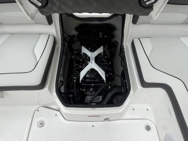 Slide: The Image of Yamaha AR190 2025 - 28