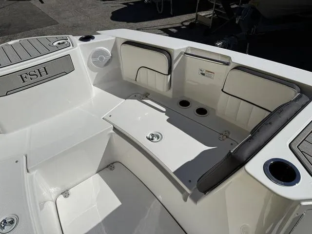 Slide: The Image of Yamaha 222 FSH Sport 2025 - 25