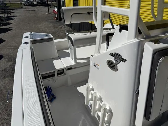 Slide: The Image of Yamaha 222 FSH Sport 2025 - 30