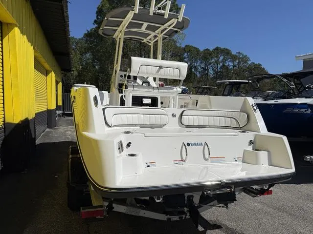 Slide: The Image of Yamaha 222 FSH Sport 2025 - 7