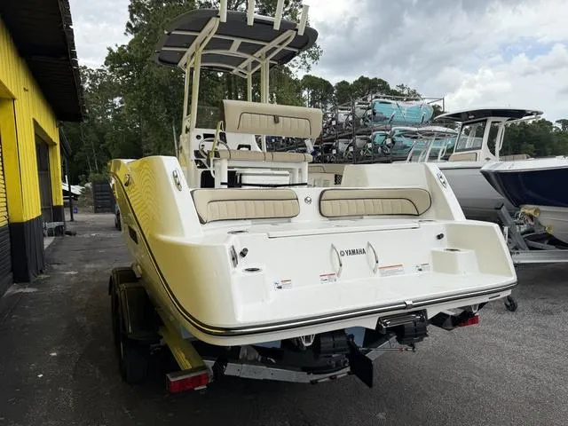 Slide: The Image of Yamaha 222 FSH Sport 2025 - 9