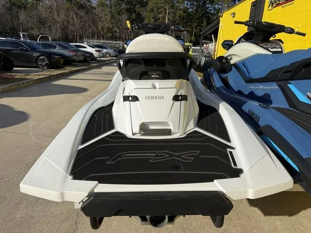 Slide: The Image of Yamaha FX Cruiser SVHO 2025 - 7