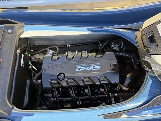 Slide: The Image of Yamaha FX Limited SVHO 2025 - 18