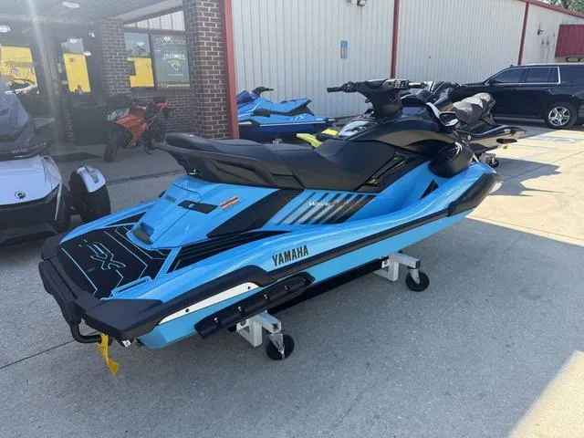 Slide: The Image of Yamaha FX SVHO 2025 - 10