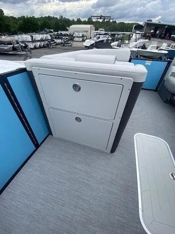 Slide: The Image of Godfrey Monaco Split Bench 235 SB 2025 - 11