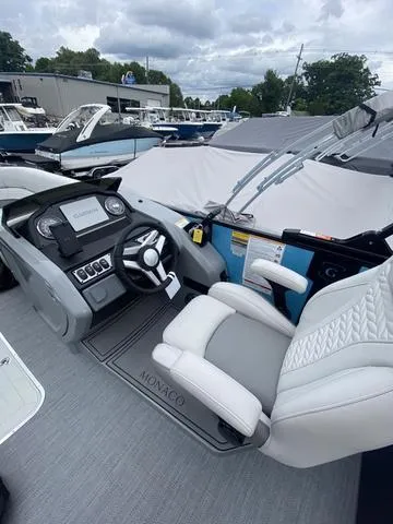 Slide: The Image of Godfrey Monaco Split Bench 235 SB 2025 - 3