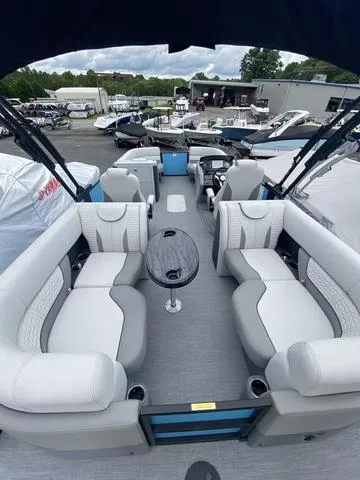 Slide: The Image of Godfrey Monaco Split Bench 235 SB 2025 - 7