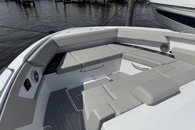 Slide: The Image of Cruisers 34 GLS OB 2026 - 29