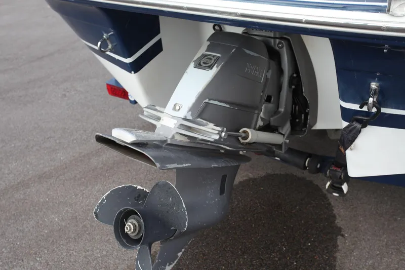 Slide: The Image of Four Winns H210 2008 - 19