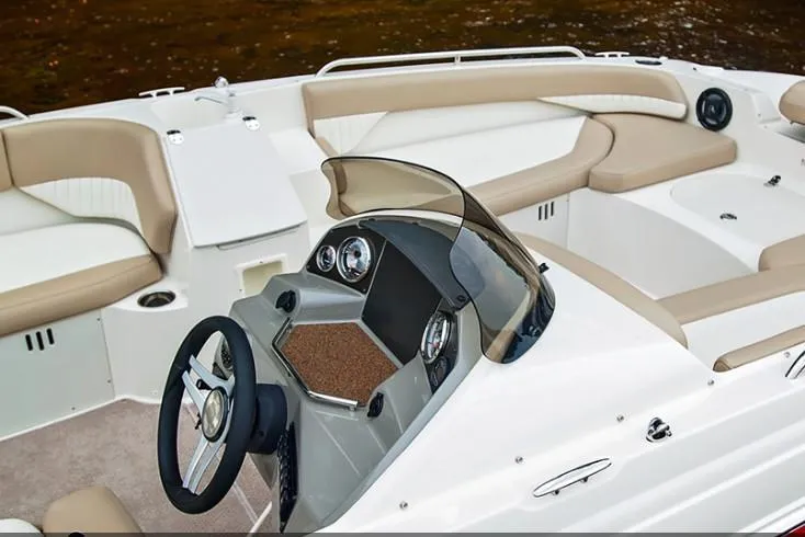 Slide: The Image of Stingray 192 SC 2019 - 25