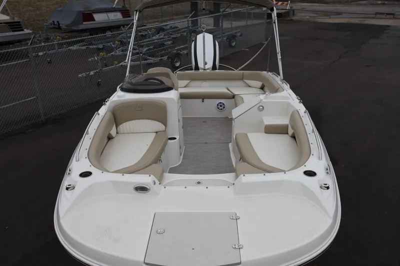 Slide: The Image of Stingray 192 SC 2019 - 3