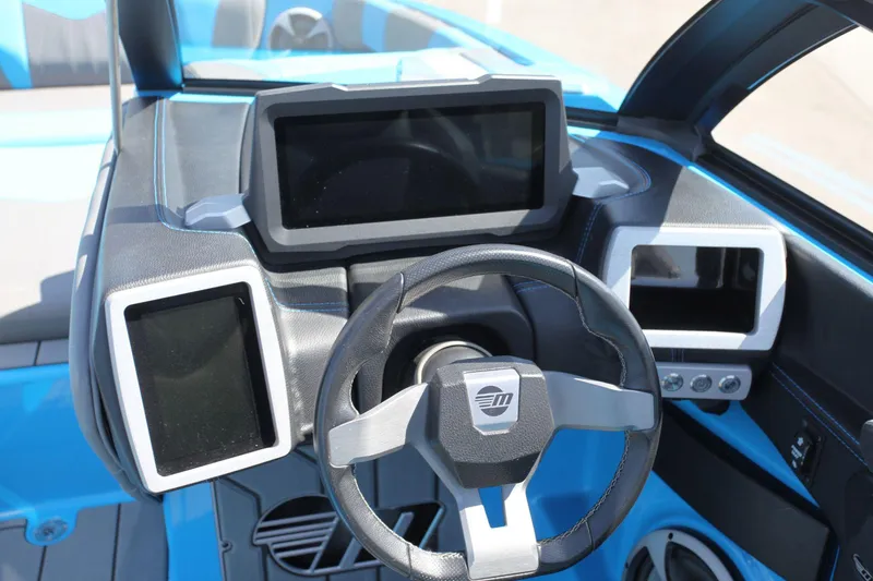 Slide: The Image of Malibu Wakesetter 23 MXZ 2021 - 5