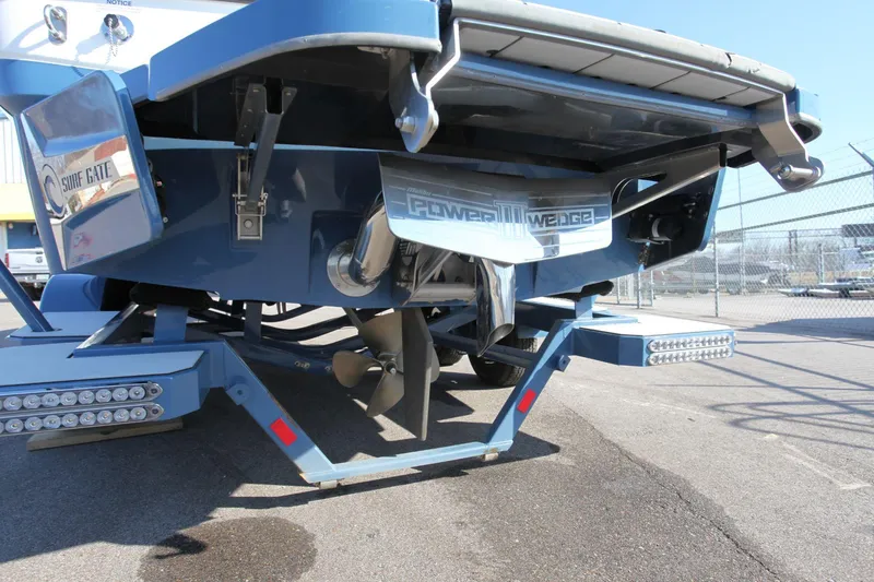 Slide: The Image of Malibu Wakesetter 23 LSV 2022 - 19