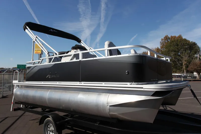 The Image of Avalon 1780 Venture Bow Fish 2024 - 1