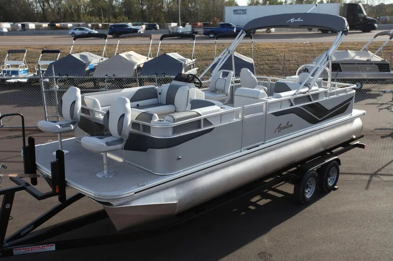 The Image of Avalon 2024 Avalon 2380 Venture Fish-N-Cruise 2024 - 1