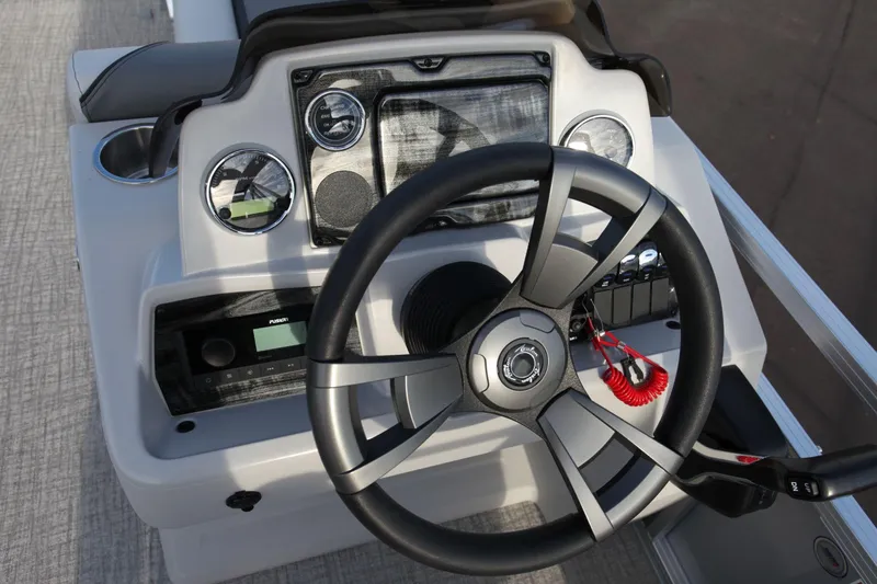 Slide: The Image of Avalon 2024 Avalon 2380 Venture Fish-N-Cruise 2024 - 10