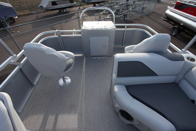 Slide: The Image of Avalon 2024 Avalon 2380 Venture Fish-N-Cruise 2024 - 13