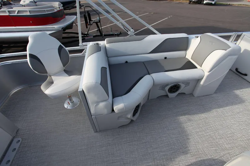 Slide: The Image of Avalon 2024 Avalon 2380 Venture Fish-N-Cruise 2024 - 14