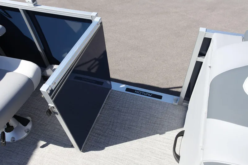 Slide: The Image of Avalon LSZ 2385 - QL 2025 - 8