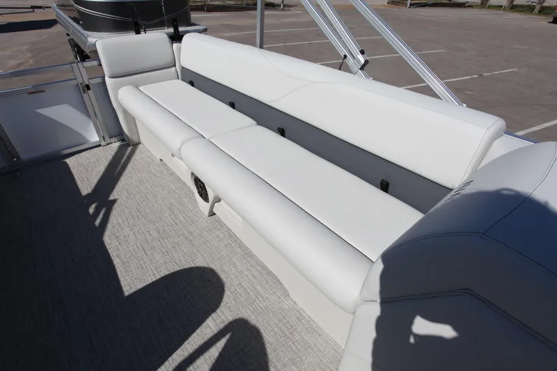 Slide: The Image of Avalon 2380 QL 2025 - 13