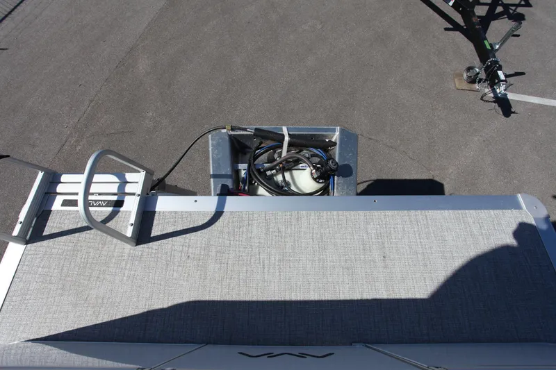 Slide: The Image of Avalon 2380 QL 2025 - 15