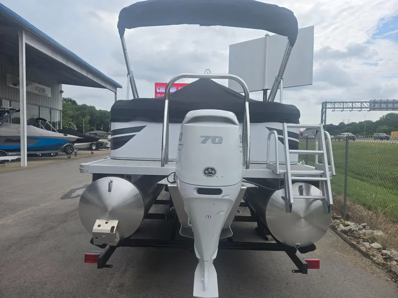 Slide: The Image of Avalon 2380 QL 2025 - 17