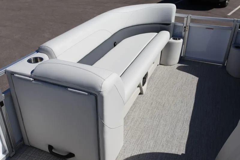 Slide: The Image of Avalon 2380 QL 2025 - 9