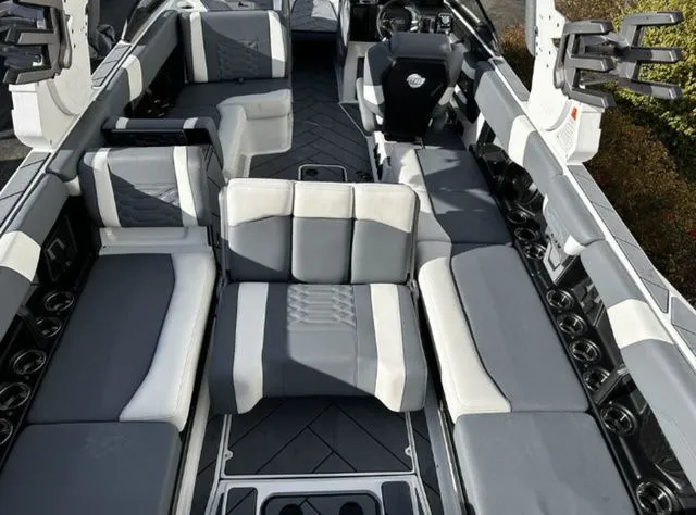Slide: The Image of Malibu 26 LSV 2025 - 16