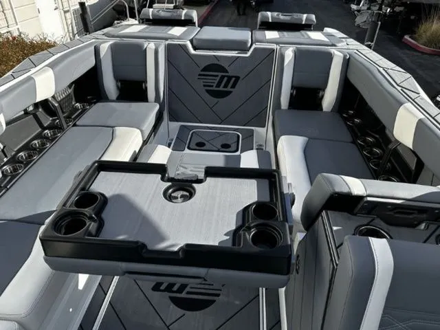 Slide: The Image of Malibu 26 LSV 2025 - 17